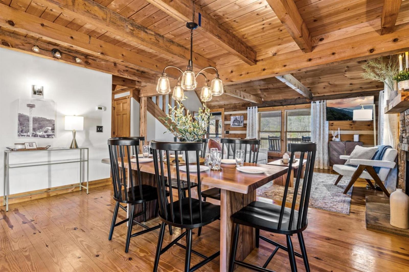 Hidden Star Hideaway-Blackberry Farm-Smoky Mtn Nat Park-Hot Tub- Fire Pit- Fenced Yard- Pet Friendly Walland المظهر الخارجي الصورة