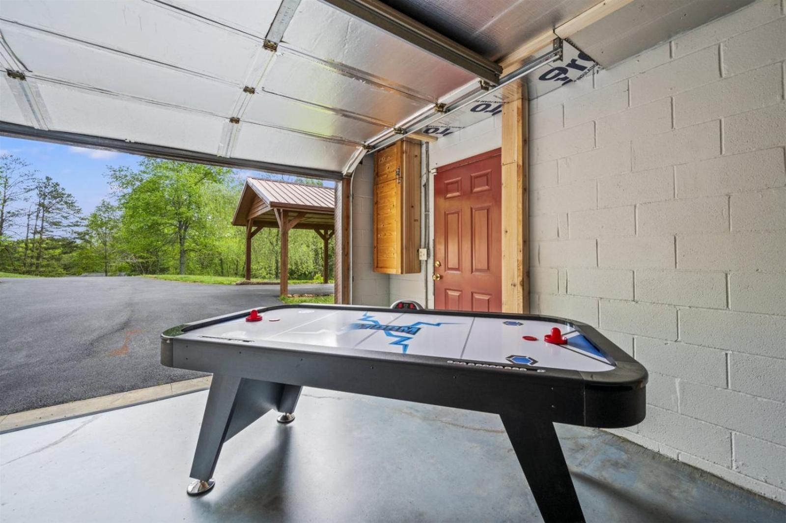 Hidden Star Hideaway-Blackberry Farm-Smoky Mtn Nat Park-Hot Tub- Fire Pit- Fenced Yard- Pet Friendly Walland المظهر الخارجي الصورة