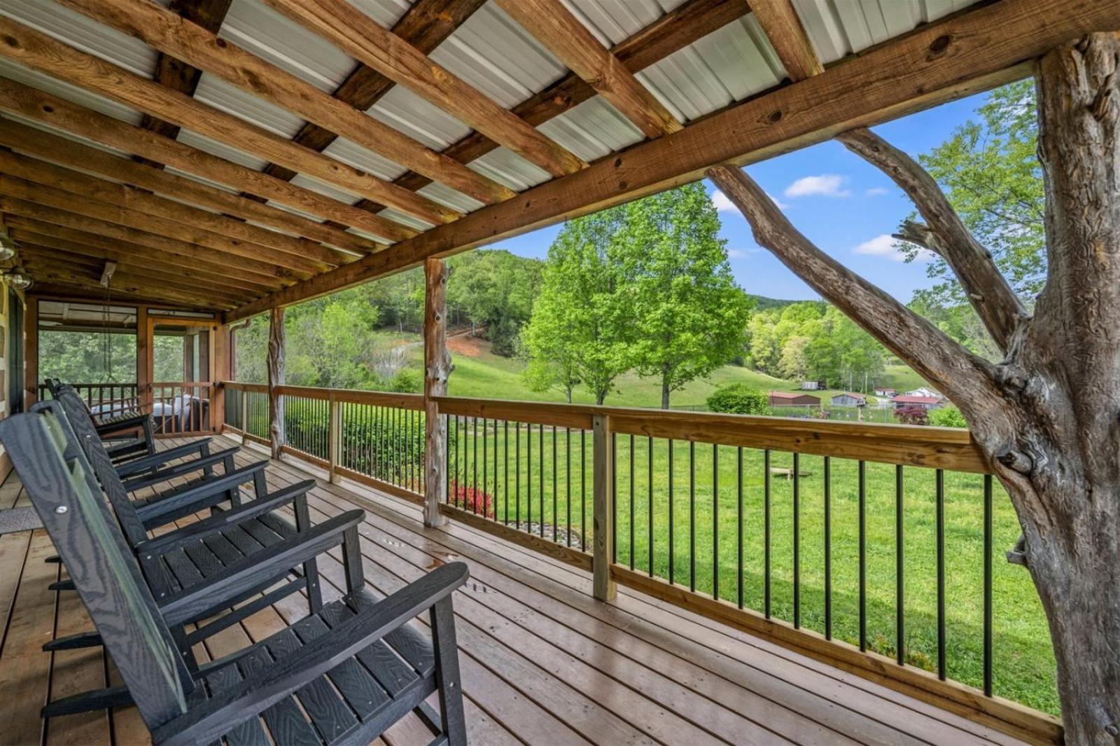 Hidden Star Hideaway-Blackberry Farm-Smoky Mtn Nat Park-Hot Tub- Fire Pit- Fenced Yard- Pet Friendly Walland المظهر الخارجي الصورة